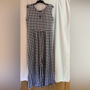 Houndstooth pattern jumpsuit